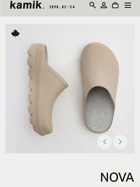 Kamik NOVA Slip-On Clog in Fossil Taupe